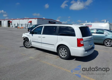 2015 Chrysler Town & Country Touring from USA, damaged, VIN 2C4RC1BG1FR697899